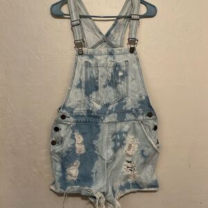 Show Me Your Mumu Georgia Tide Wash Blue Distressed Denim Raw Hem Shorta…